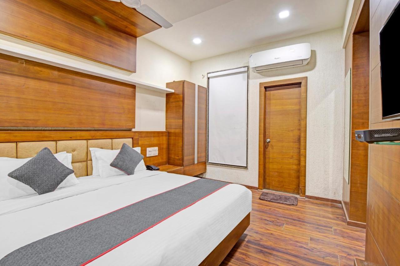 Hotel Navjivan Himatnagar Bagian luar foto