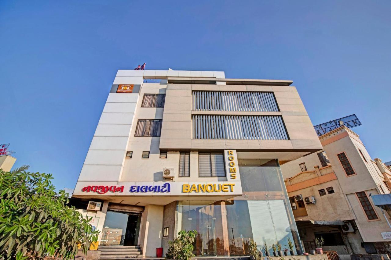 Hotel Navjivan Himatnagar Bagian luar foto