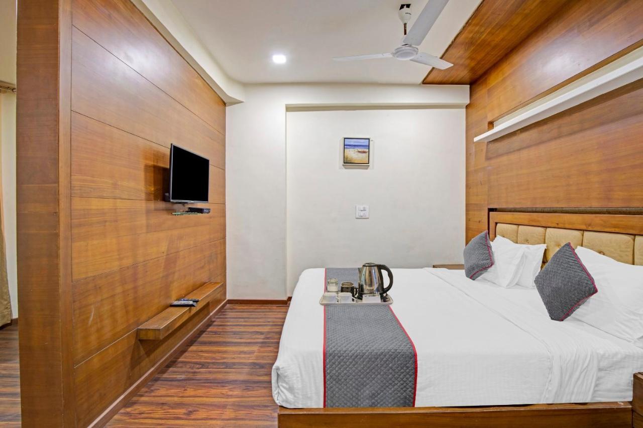 Hotel Navjivan Himatnagar Bagian luar foto